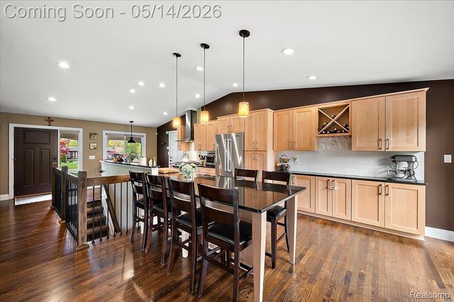 3580 Newgate Drive, Troy, MI 48084