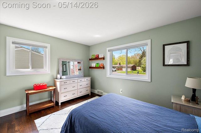 3580 Newgate Drive, Troy, MI 48084