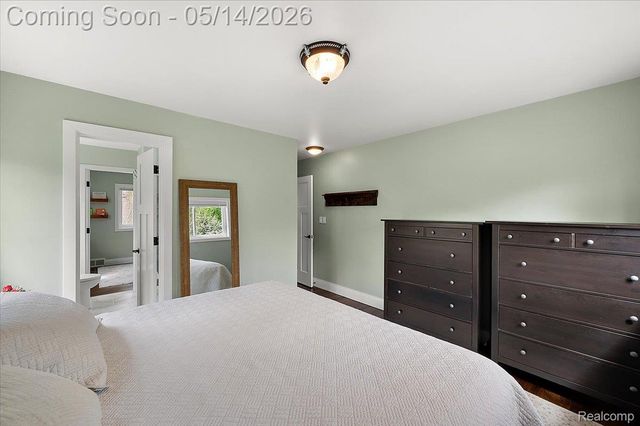 3580 Newgate Drive, Troy, MI 48084
