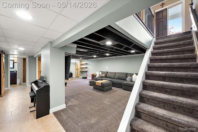 3580 Newgate Drive, Troy, MI 48084