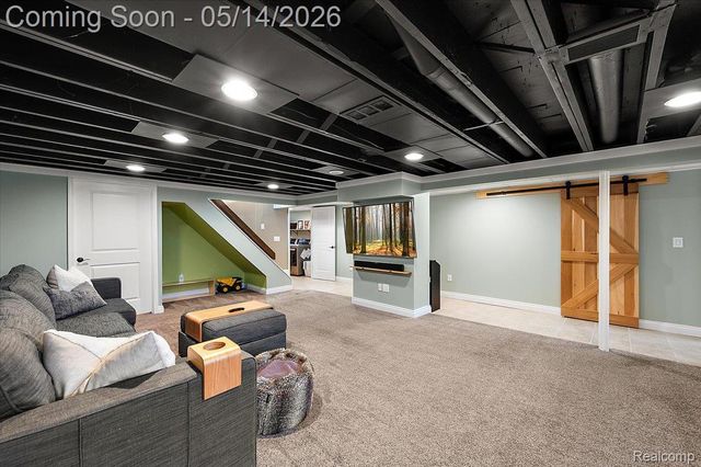 3580 Newgate Drive, Troy, MI 48084