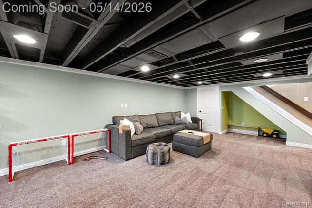 3580 Newgate Drive, Troy, MI 48084