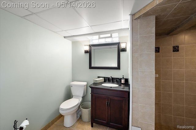 3580 Newgate Drive, Troy, MI 48084
