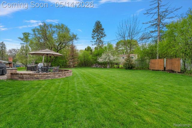3580 Newgate Drive, Troy, MI 48084