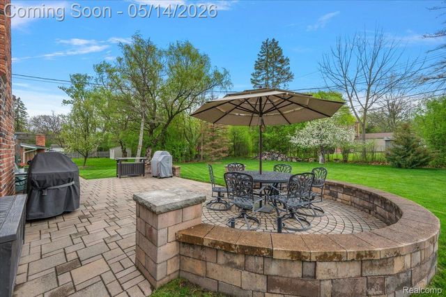 3580 Newgate Drive, Troy, MI 48084
