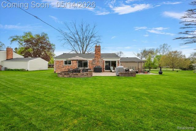 3580 Newgate Drive, Troy, MI 48084