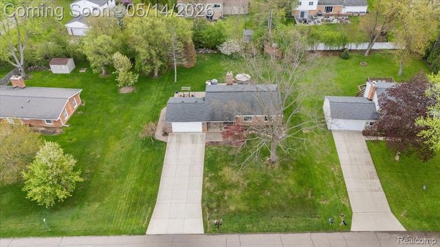 3580 Newgate Drive, Troy, MI 48084