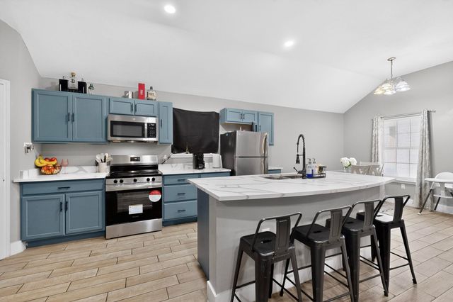 1006 W Brown Street, Ennis, TX 75119