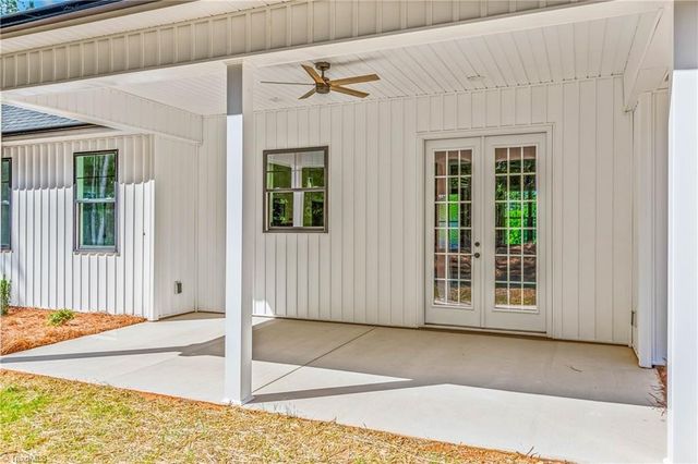 1705 NC Highway 801 S, Advance, NC 27006