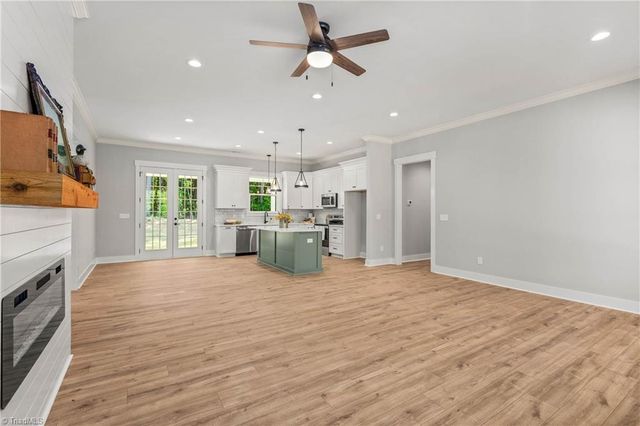 1705 NC Highway 801 S, Advance, NC 27006