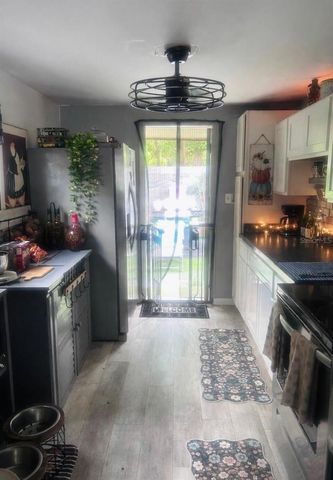 280 E 1ST STREET, Apopka, FL 32703