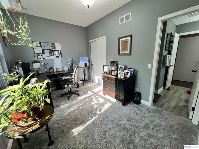 5714 S 161st Street, Omaha, NE 68135
