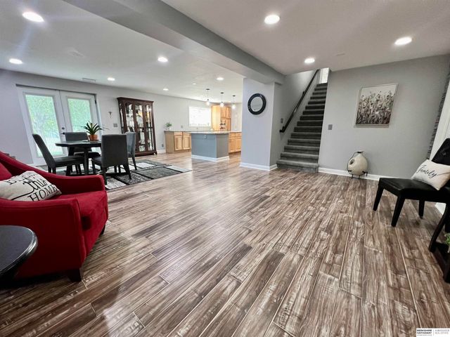 5714 S 161st Street, Omaha, NE 68135
