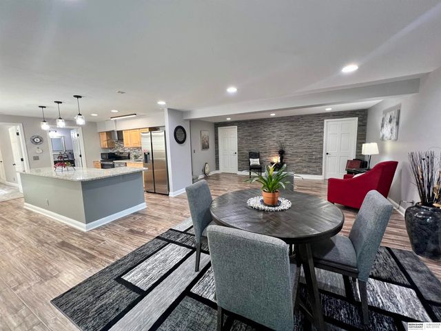 5714 S 161st Street, Omaha, NE 68135
