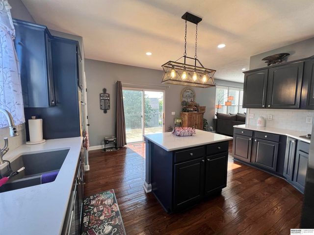 5714 S 161st Street, Omaha, NE 68135