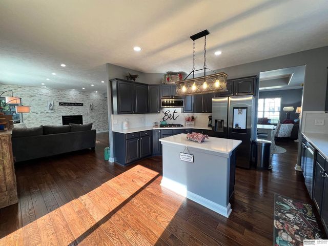 5714 S 161st Street, Omaha, NE 68135