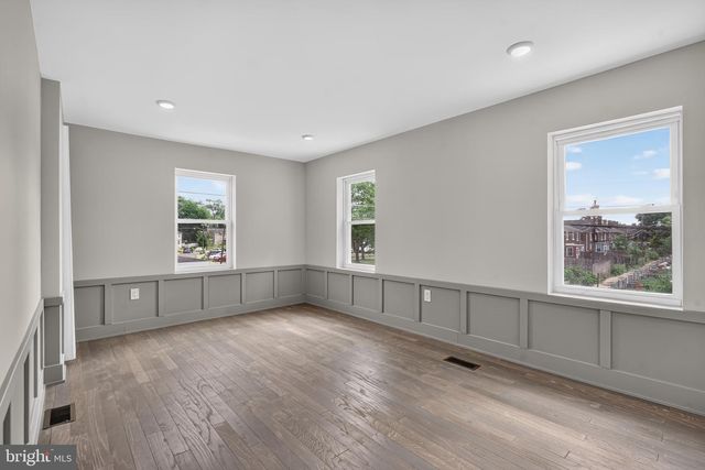 3044 N MERRIMAC RD, Camden, NJ 08104
