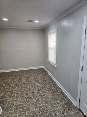 4740 S Boston Avenue, Tulsa, OK 74105
