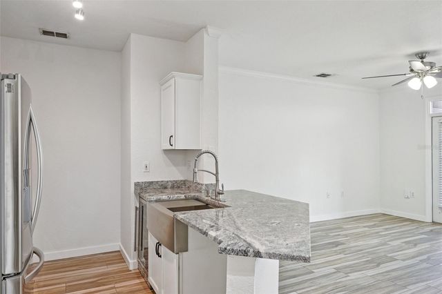 5000 CULBREATH KEY WAY 8-212, Tampa, FL 33611