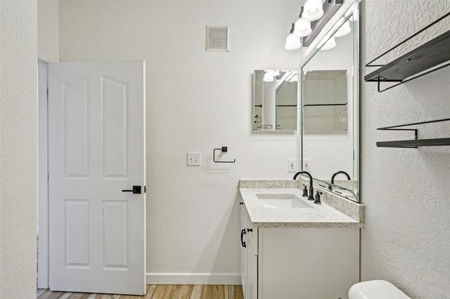 5000 CULBREATH KEY WAY 8-212, Tampa, FL 33611