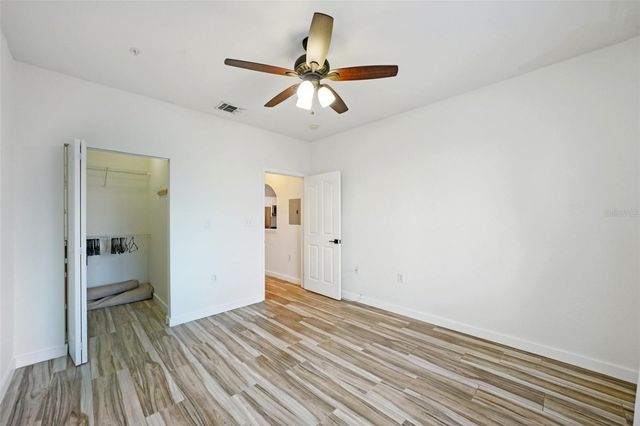 5000 CULBREATH KEY WAY 8-212, Tampa, FL 33611