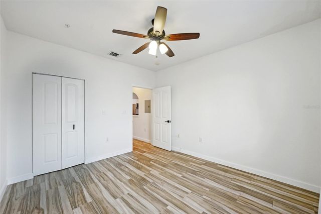 5000 CULBREATH KEY WAY 8-212, Tampa, FL 33611