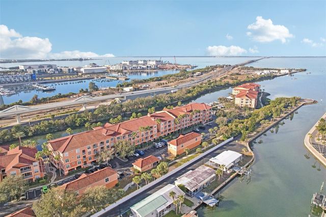 5000 CULBREATH KEY WAY 8-212, Tampa, FL 33611