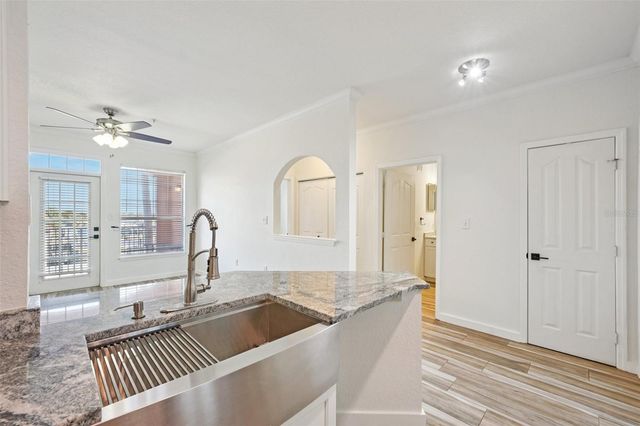 5000 CULBREATH KEY WAY 8-212, Tampa, FL 33611