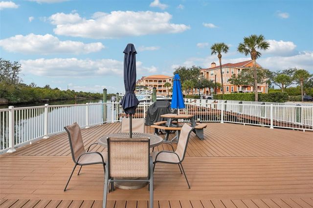 5000 CULBREATH KEY WAY 8-212, Tampa, FL 33611