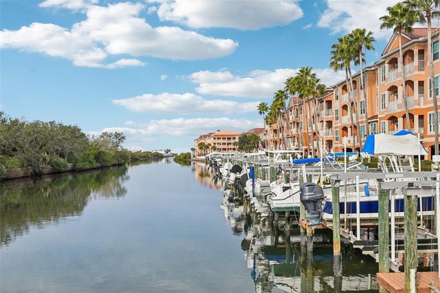 5000 CULBREATH KEY WAY 8-212, Tampa, FL 33611