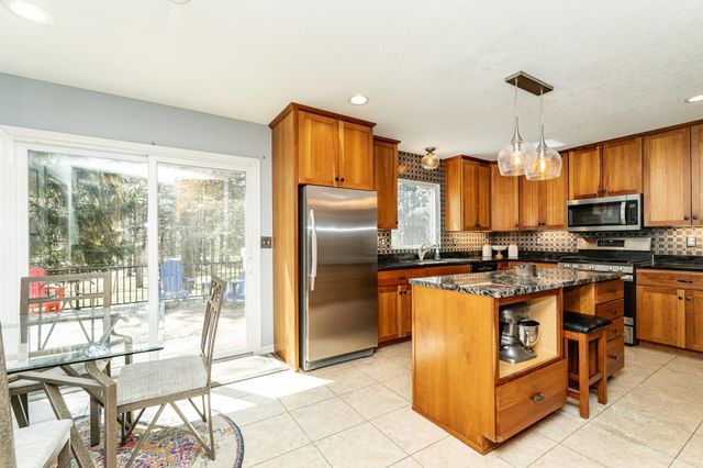 1406 Weatherhill Court SW, Rochester, MN 55902