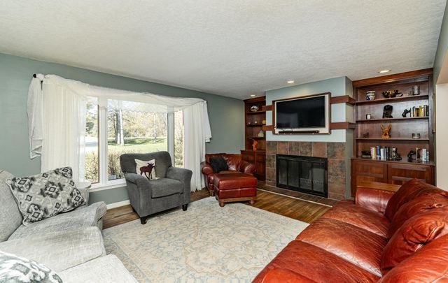 1406 Weatherhill Court SW, Rochester, MN 55902