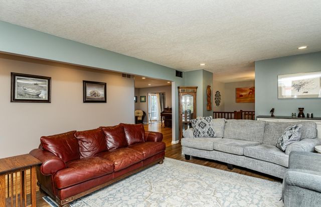 1406 Weatherhill Court SW, Rochester, MN 55902