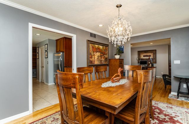 1406 Weatherhill Court SW, Rochester, MN 55902