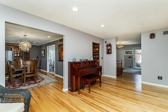 1406 Weatherhill Court SW, Rochester, MN 55902