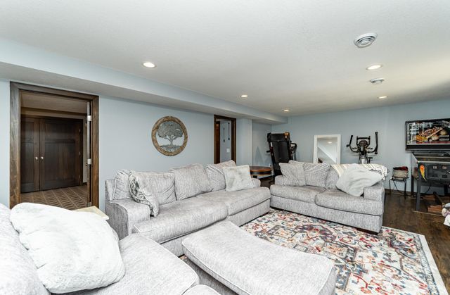 1406 Weatherhill Court SW, Rochester, MN 55902