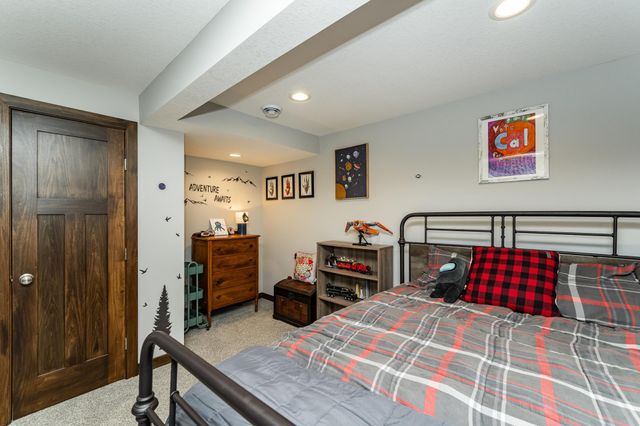 1406 Weatherhill Court SW, Rochester, MN 55902
