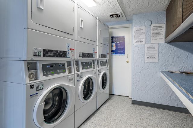 5 Silvestri Cir Unit 4, Derry, NH 03038