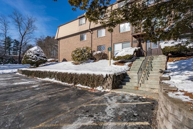 5 Silvestri Cir Unit 4, Derry, NH 03038