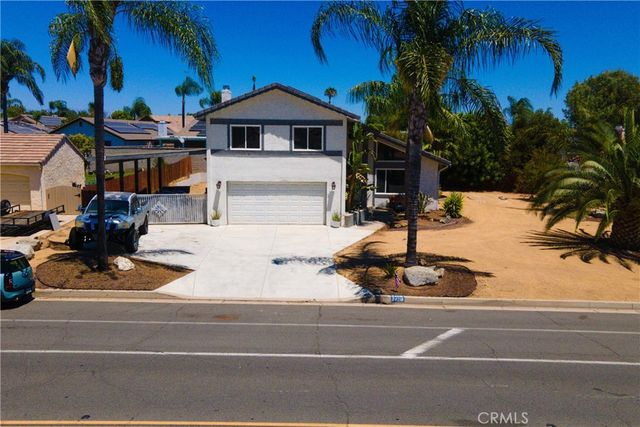 24218 Canyon Lake N, Canyon Lake, CA 92587