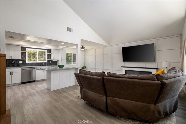 24218 Canyon Lake N, Canyon Lake, CA 92587