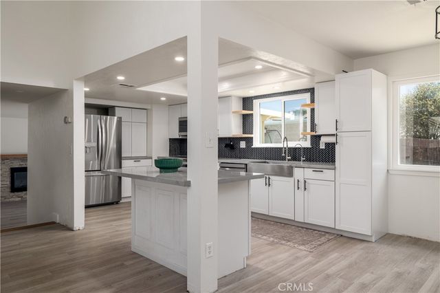 24218 Canyon Lake N, Canyon Lake, CA 92587