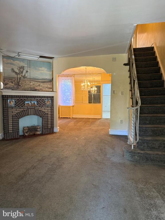 371 E CLIVEDEN ST, PHILADELPHIA, PA 19119 — photo 4