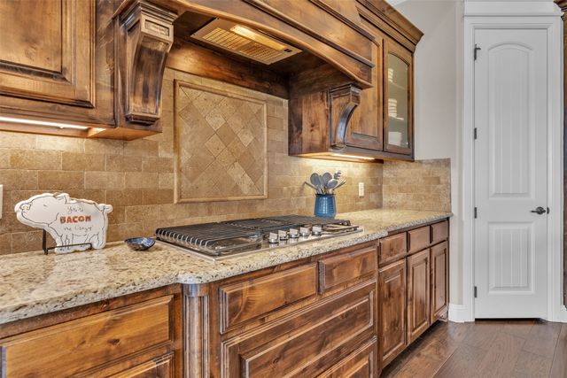 209 Martin Drive, Granbury, TX 76049