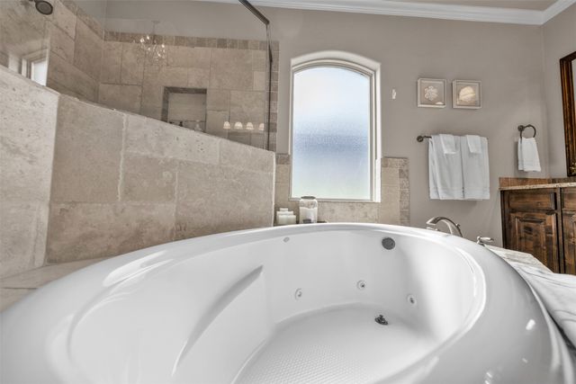 209 Martin Drive, Granbury, TX 76049