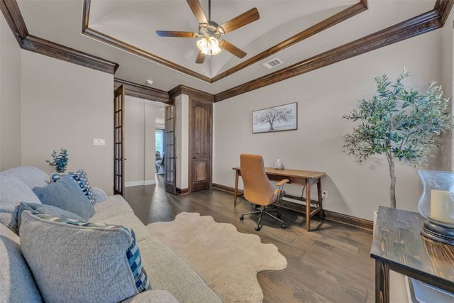 209 Martin Drive, Granbury, TX 76049