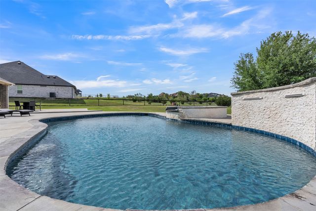 209 Martin Drive, Granbury, TX 76049