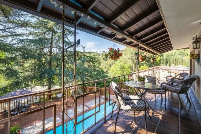 3342 Dunsmere, Glendale, CA 91206