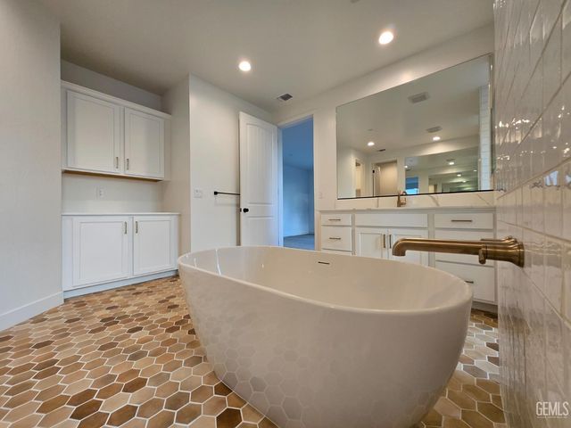 12003 Marquise Drive, Bakersfield, CA 93306