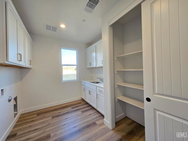 12003 Marquise Drive, Bakersfield, CA 93306